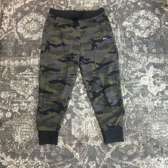 Nike Dri-Fit Get Fit Women's 7/8 Camo Training Pants - Picture 6 of 9